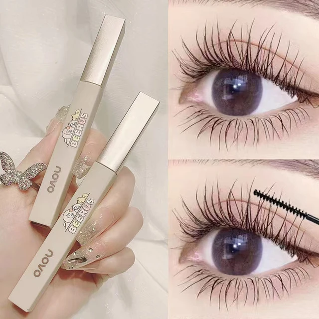 How to Put on Mascara without Clumping: A Step-by-Step Guide