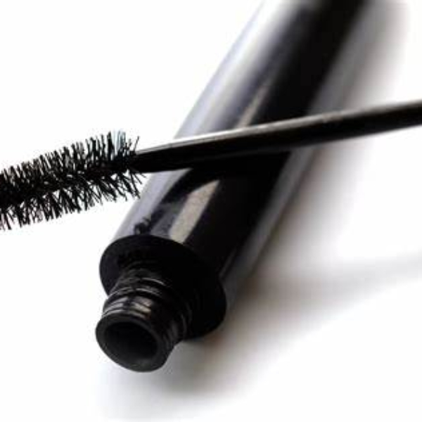 Mascara Shelf Life: Unopened Tubes and Expiry Insights