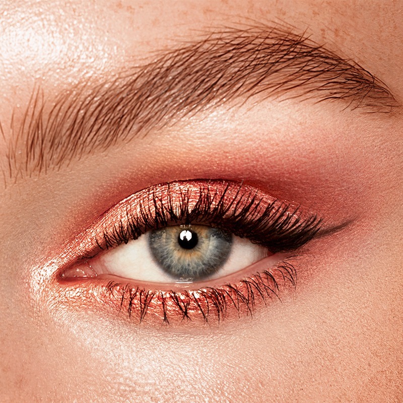 Rose Gold Eyeshadow: Benefits, Application Tips, and Products