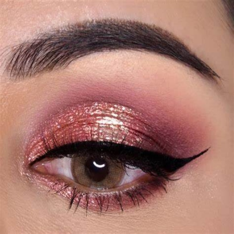 Rose gold eyeshadow